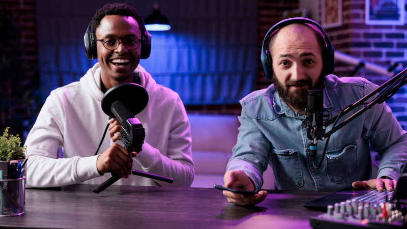 How To Start a Podcast With No Audience: The Ultimate Guide